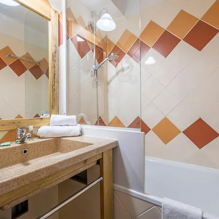 Pierre & Les Ravines Aparthotel 3*