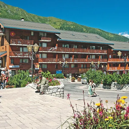 Aparthotel Pierre & Les Ravines 3*