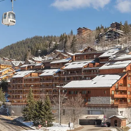 Aparthotel Pierre & Les Ravines 3*